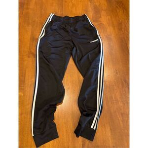 Woman’s adidas joggers size small